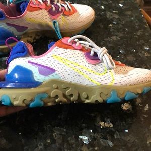Nike Reacts size 8.0